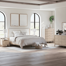Cadmori King Upholstered Panel Set