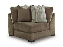 Camellia-Court Wedge