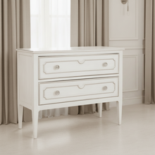 Camille Chest