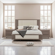 EBONY KING BED