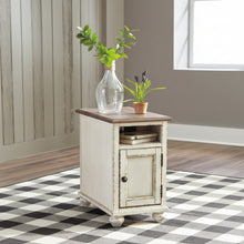 Realyn Chairside End Table