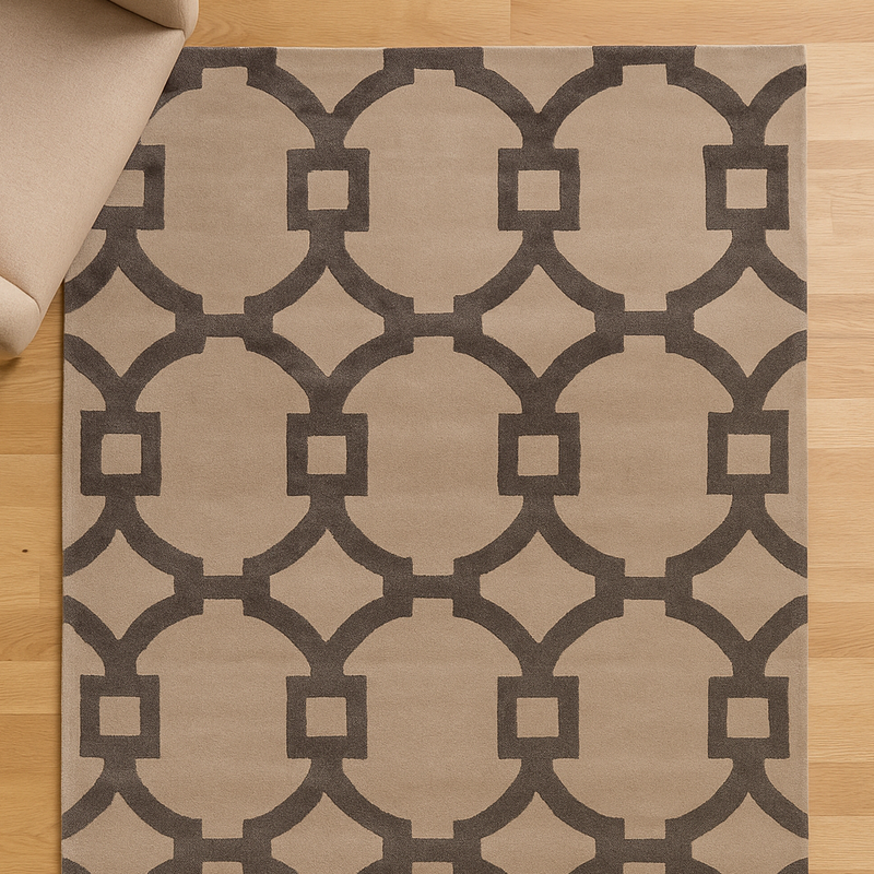 سجادة بيضاء قديمة من الفحم