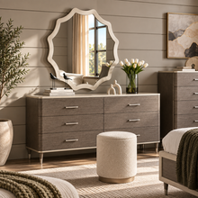 BERLIN DRESSER