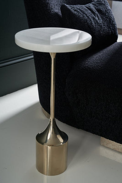 طاولة جانبية كلاسيكية - بيتا