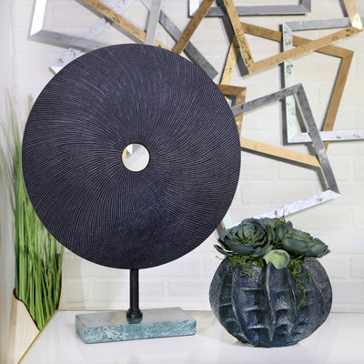 ALUMINUM BLACK DISK ON GREEN BASE, 21