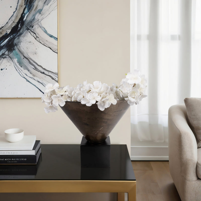 13" Cassendra Small Metal Vase, Gold - Al Rugaib Furniture