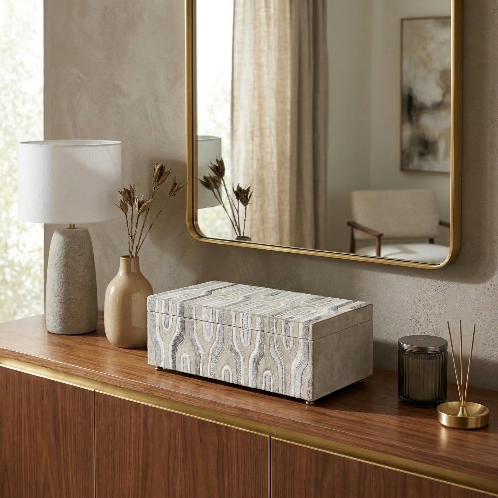 16" Glenmont Crm/grey Suede And Hide Leather Box Box| Sagebrook Home