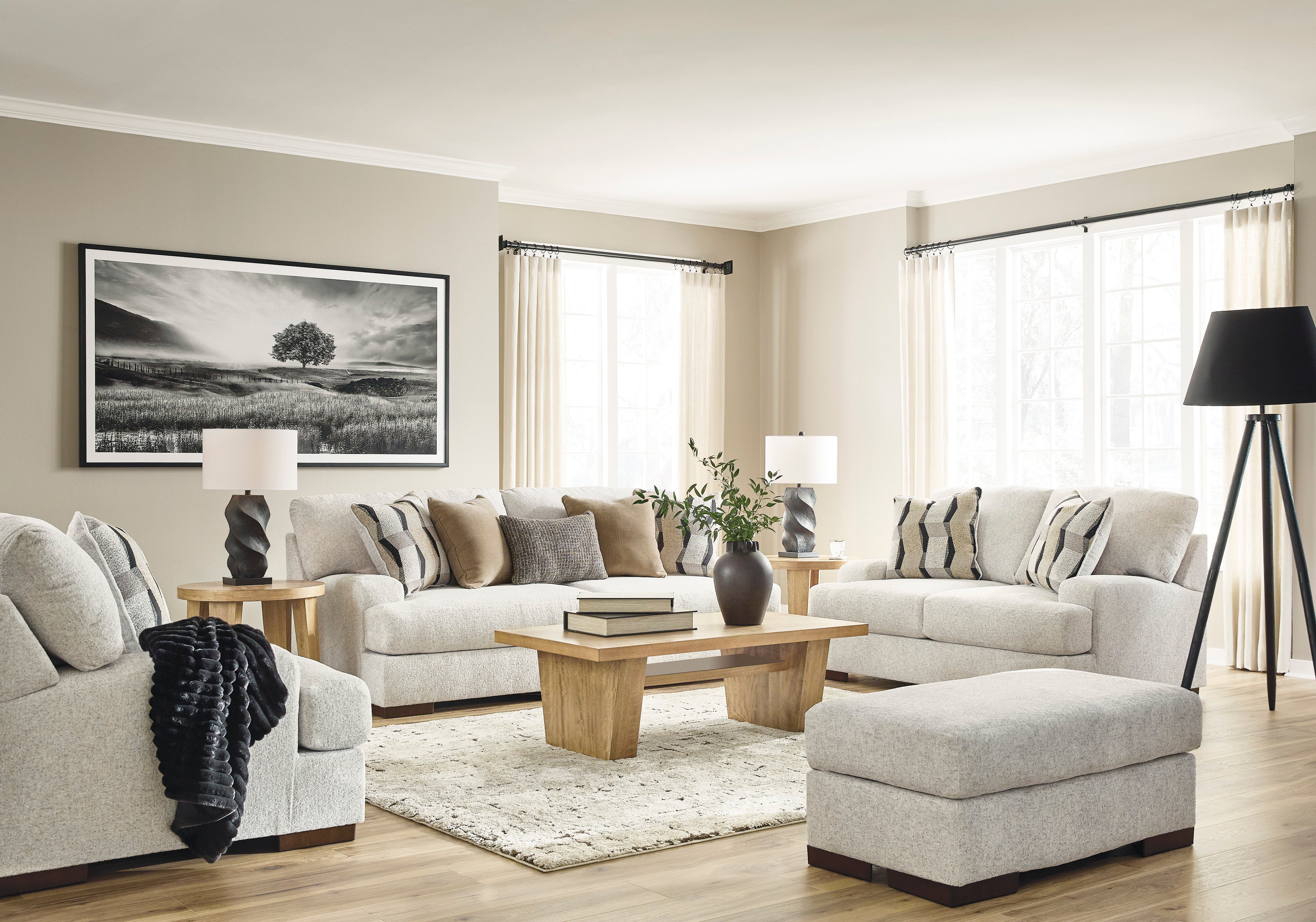 Evenore Sofa Set