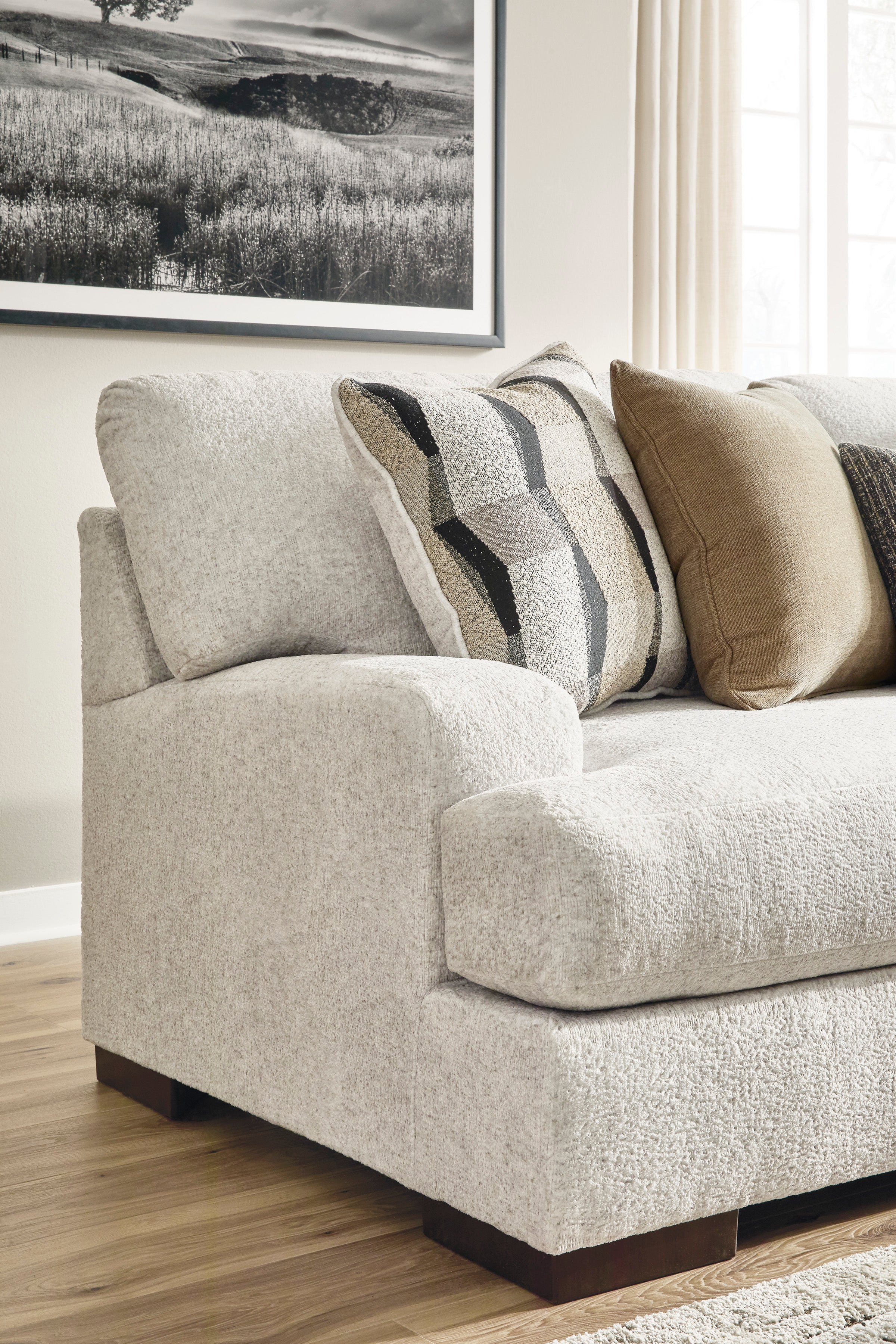 Evenore Sofa Set