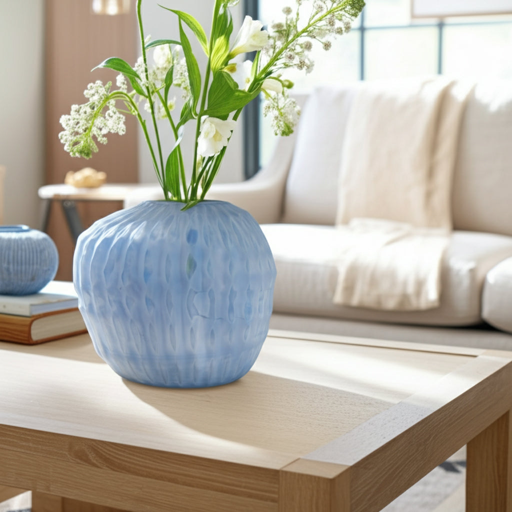 وارويك الزجاج المنحوت الأزرق Warwick Blue Carved Glass Vase