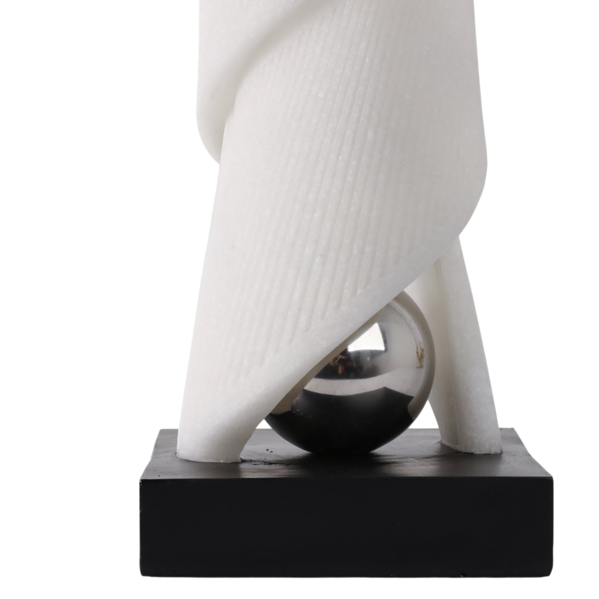 20" Glendo Quartz Resin Statuary With Stainless Table Decors| Sagebrook Home