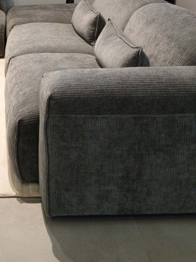 AlDana black rights arm facing seater