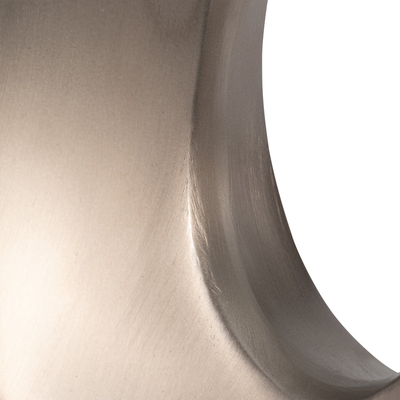 18, METAL OVAL SCULPTURE,SLVR/BLK