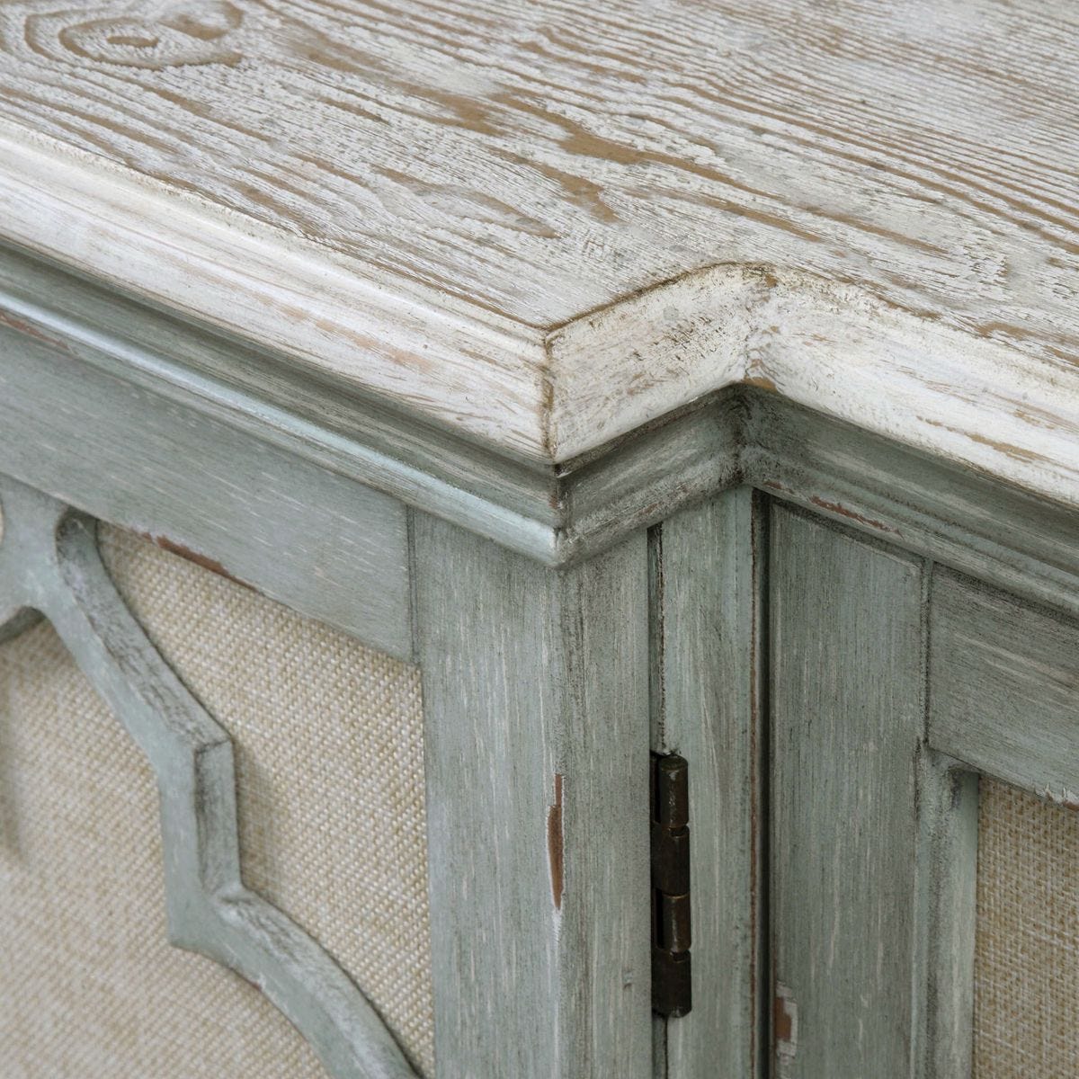 Cabinets & Chests