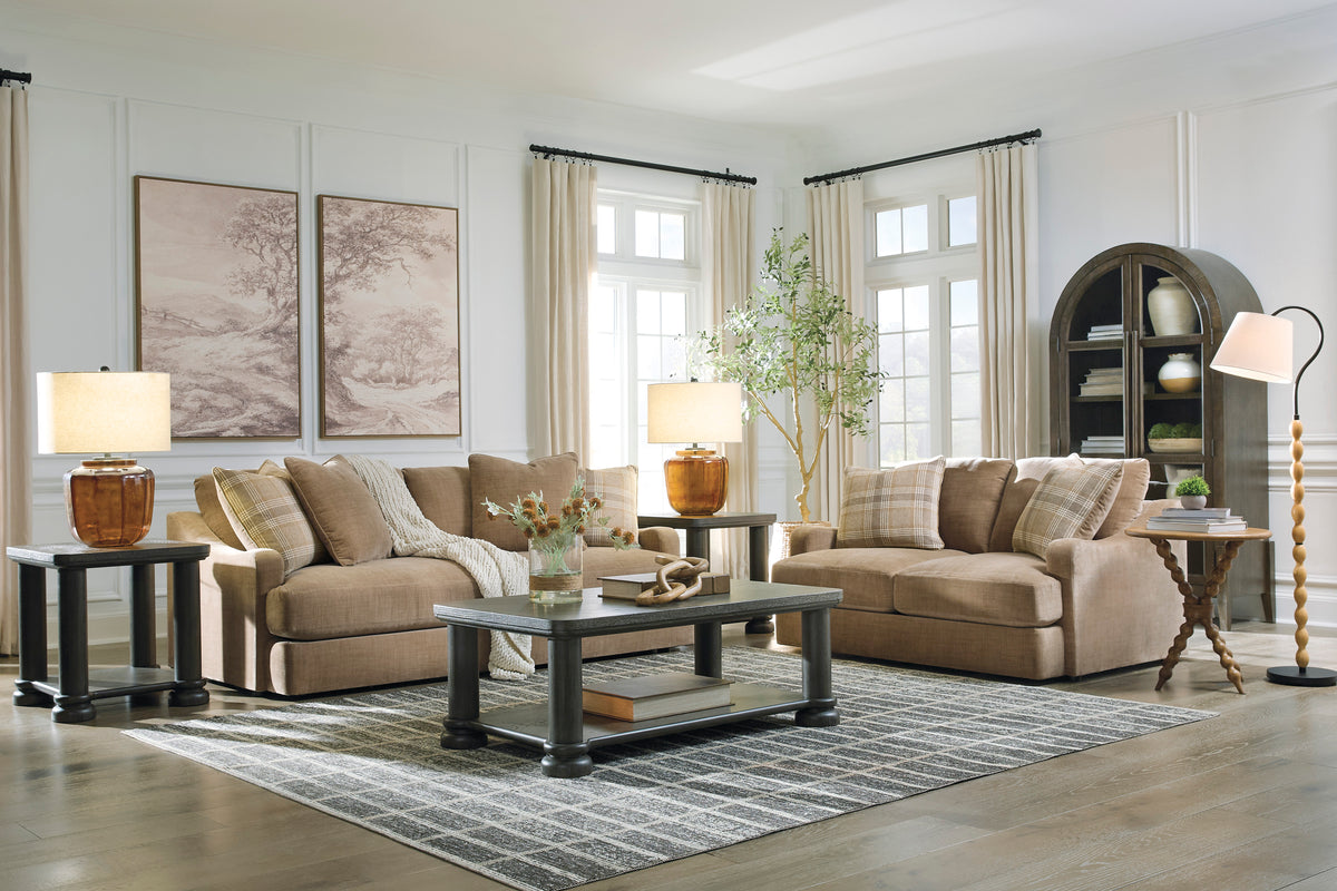 ChloeeAnne Sofa Set