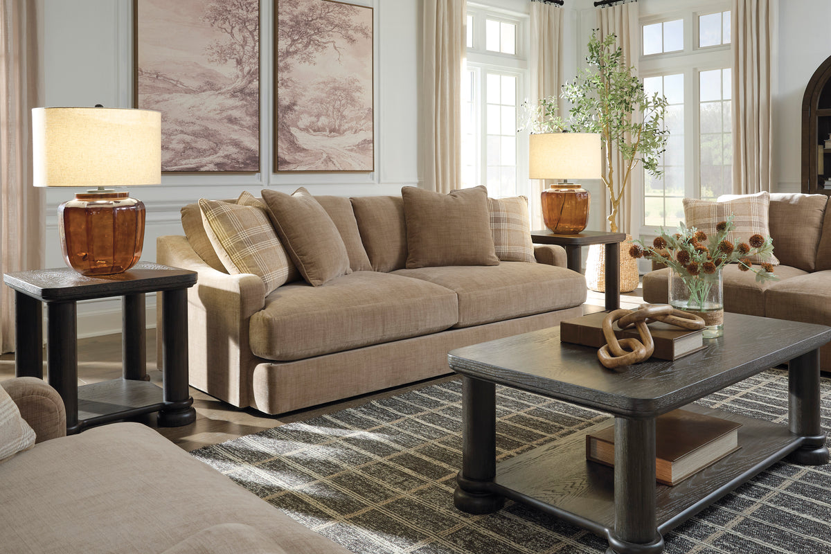 ChloeeAnne Sofa Set