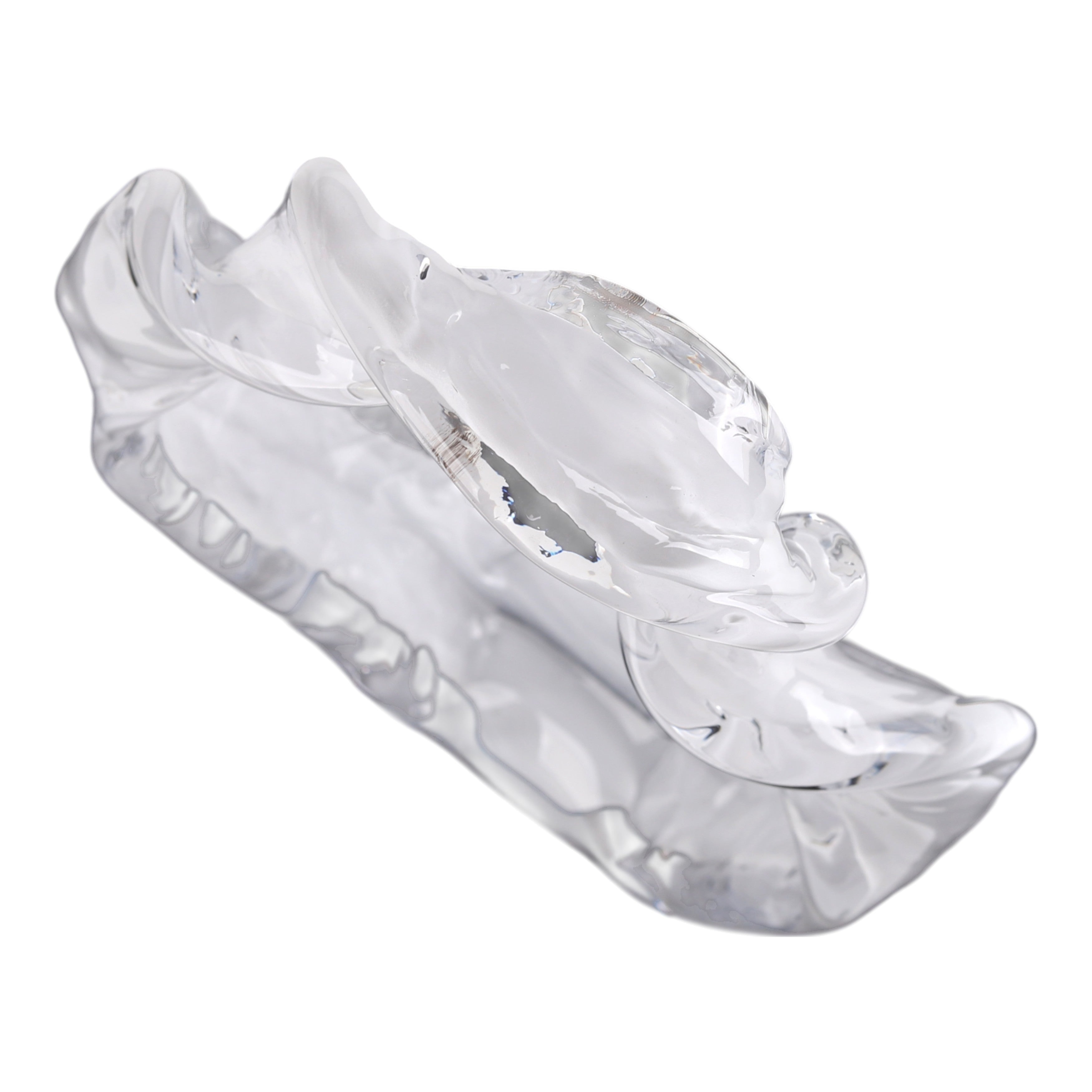 تمثال سيدون الزجاجي الأبيض Sidon White Glass Sculpture