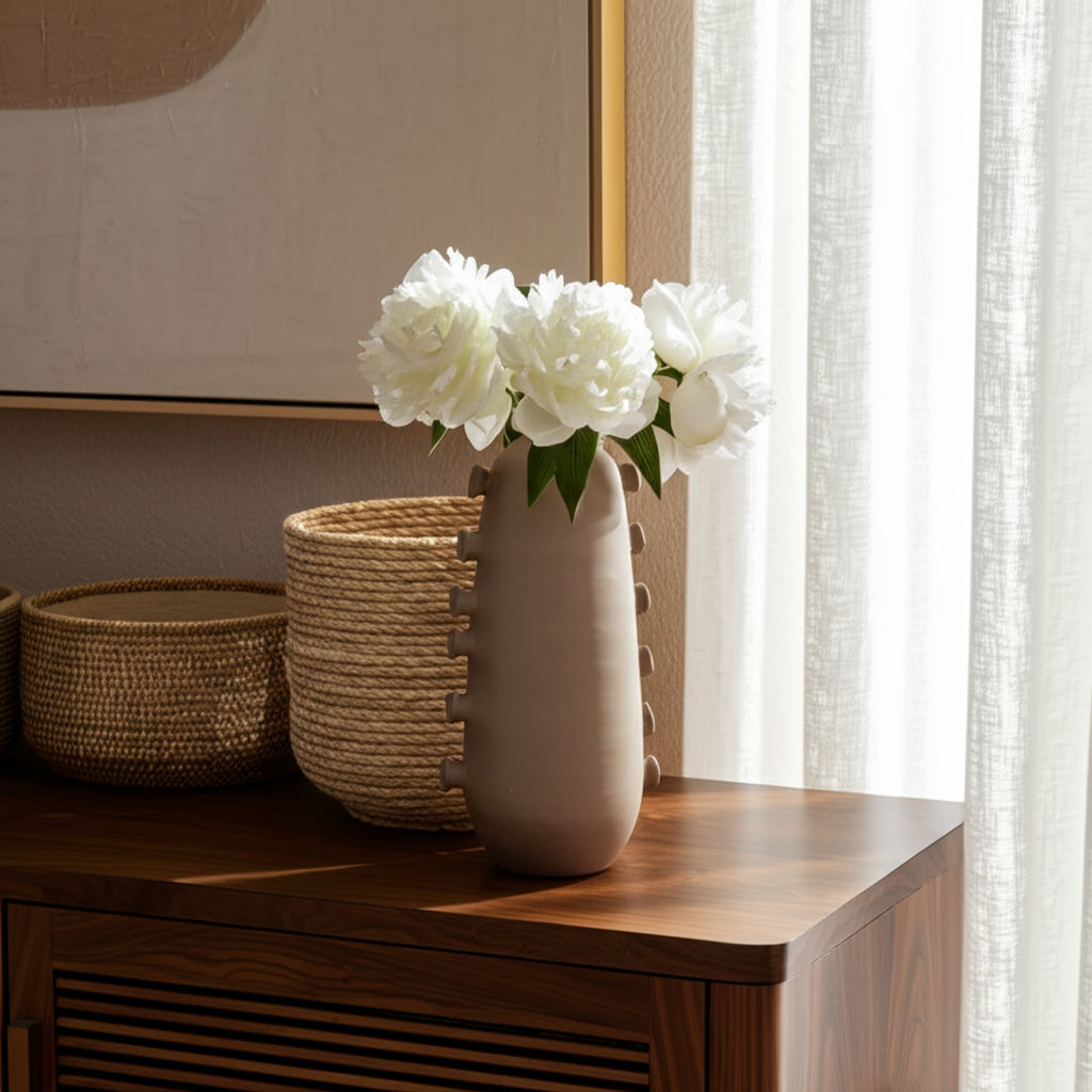 المزهرية البيج من ماريكوبا Maricopa Tan Vase