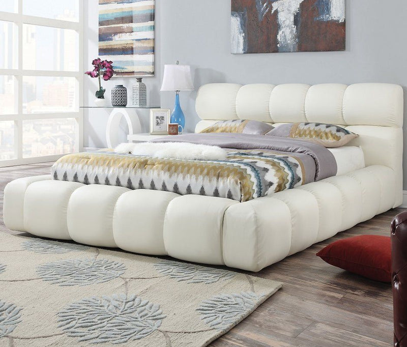 Royal | White Velvet MajesticMist Bed - White