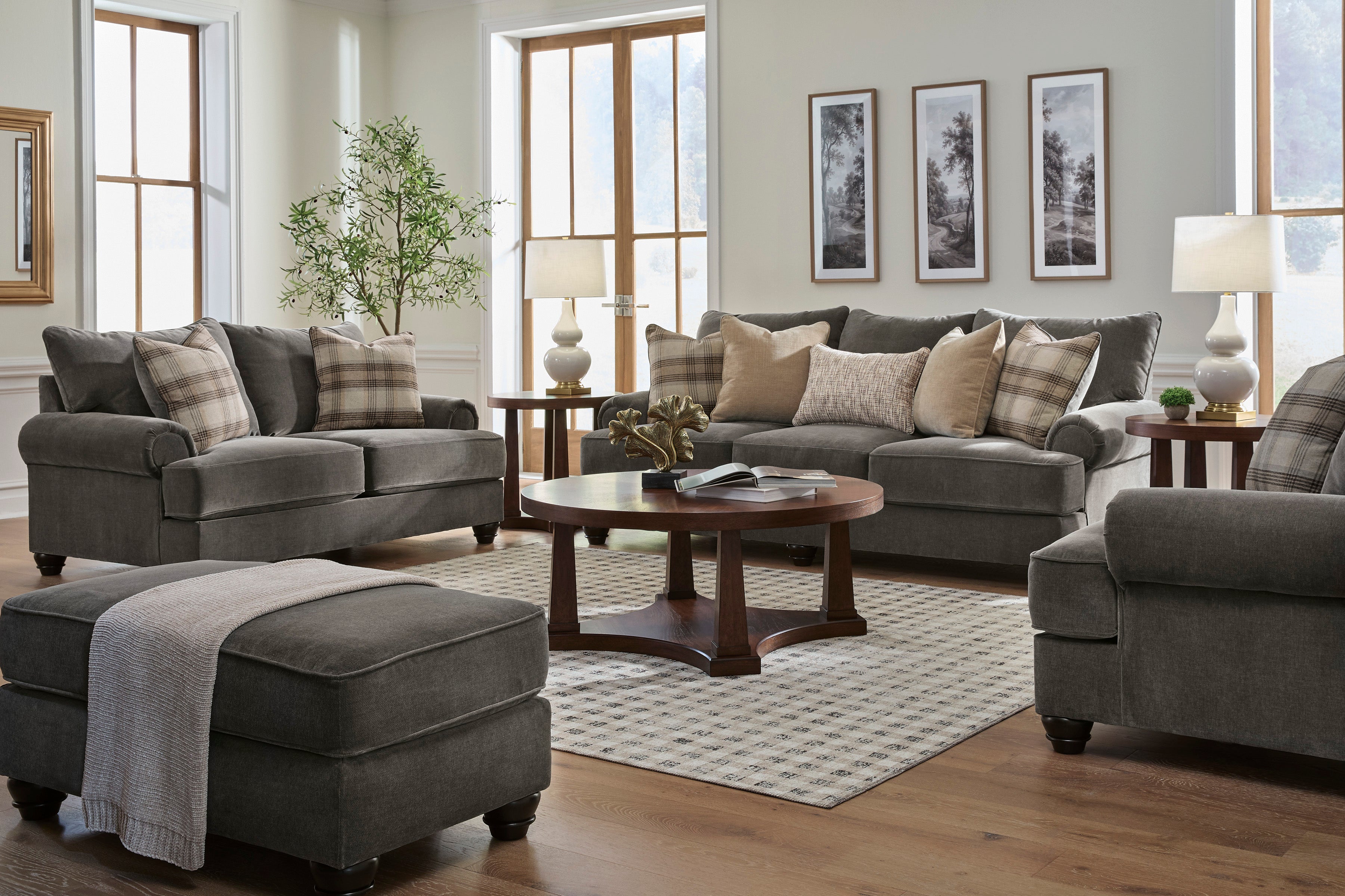 Beckridge Sofa Set