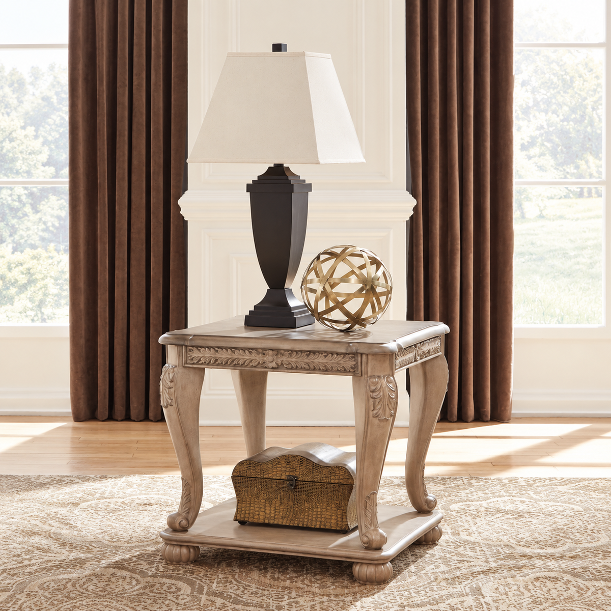 SQUARE END TABLE