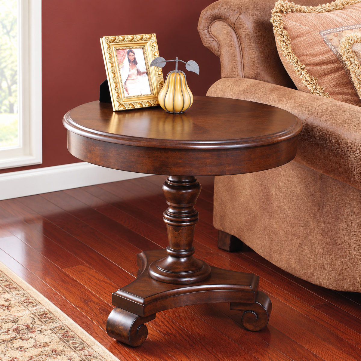 ROUND END TABLE