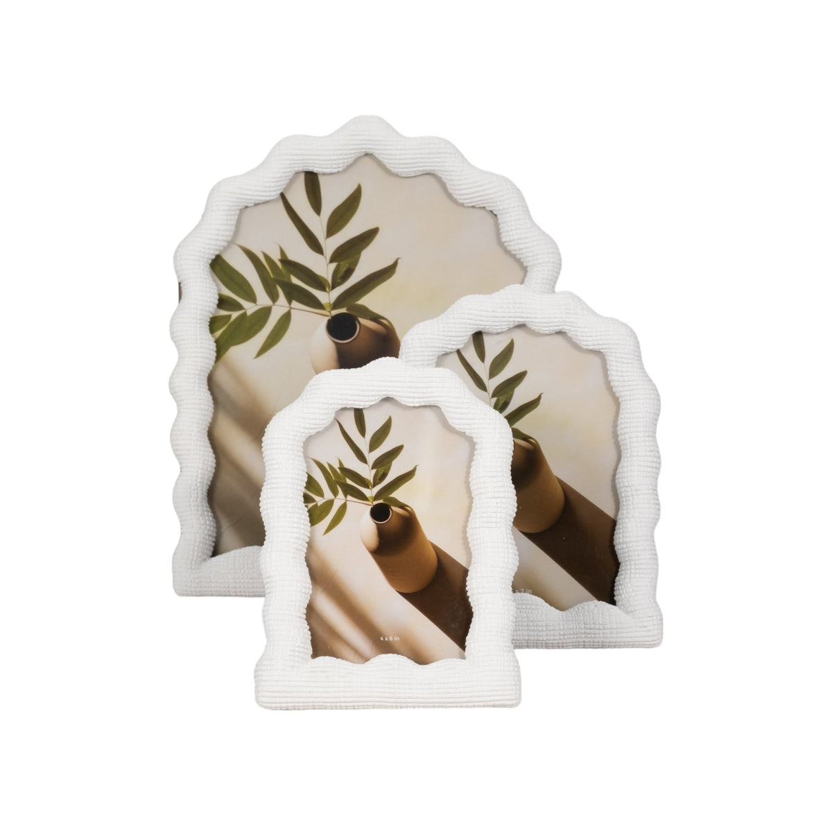 5X7 WAVY ARCH PHOTO FRAME, WHITE Table Decors| Sagebrook Home