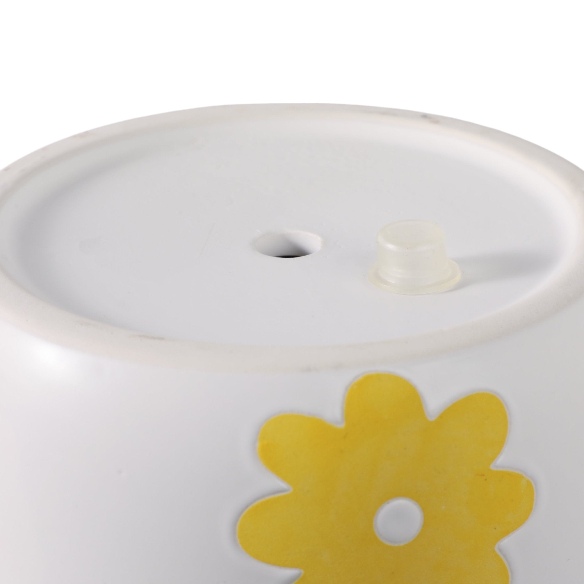 6" Flower Power Planter, White/yellow Planter| Sagebrook Home