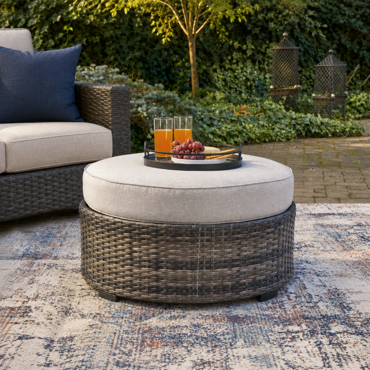 Harbor Court Ottoman with Cushion