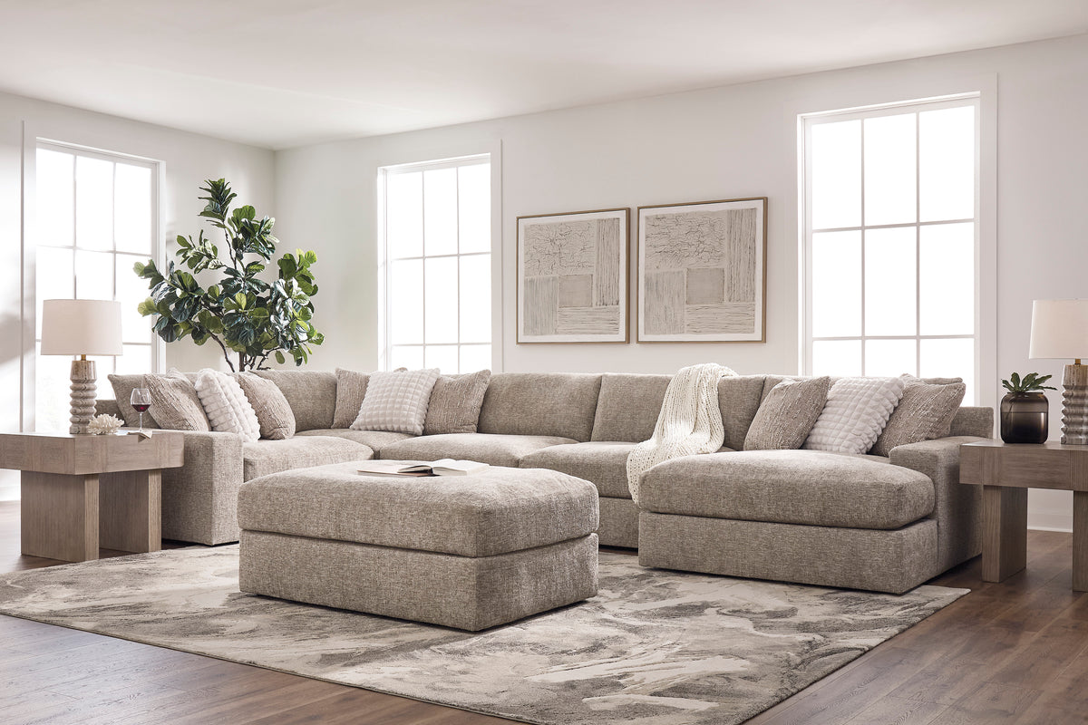 Reston Cove 5-Piece Sectional with Chaise