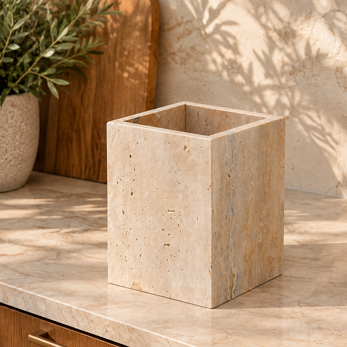 STORAGE BOX