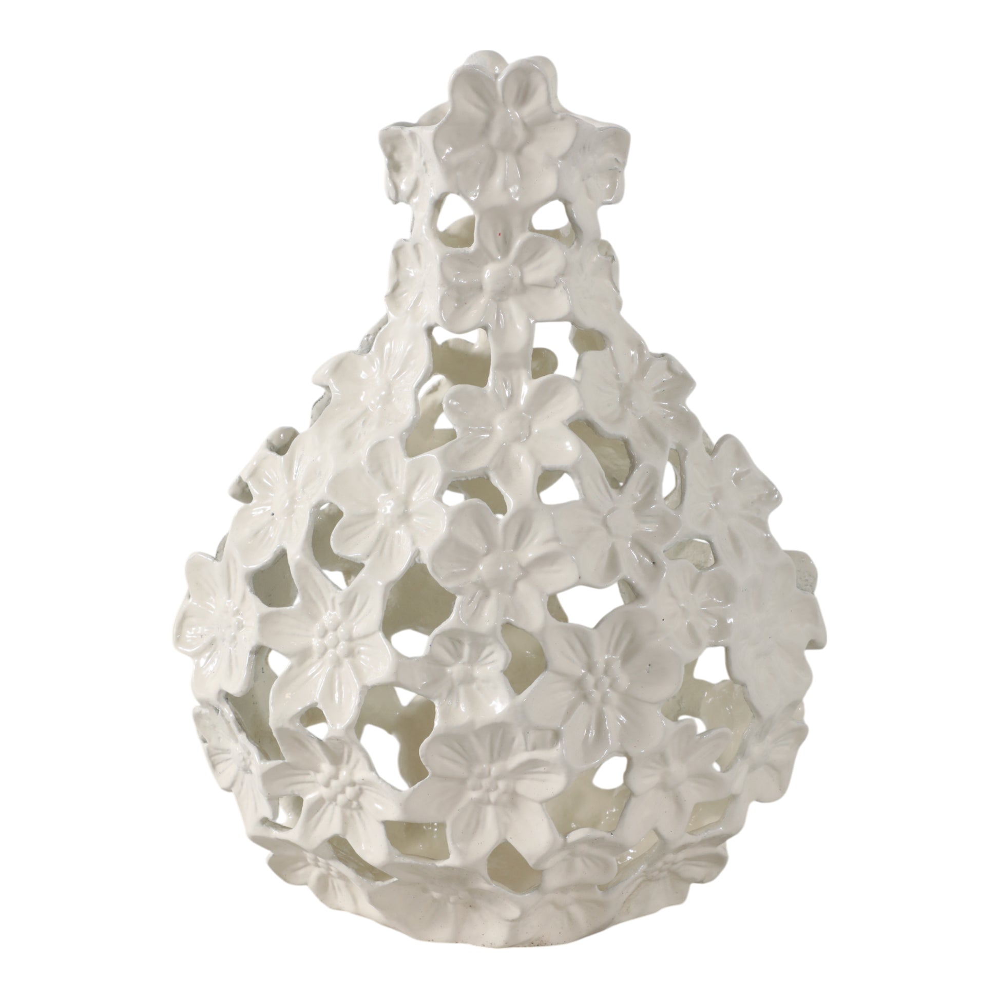 مزهرية معدنية بنقوش زهور مفرغة، عاجية Cut-out Flower Metal Vase, Ivory