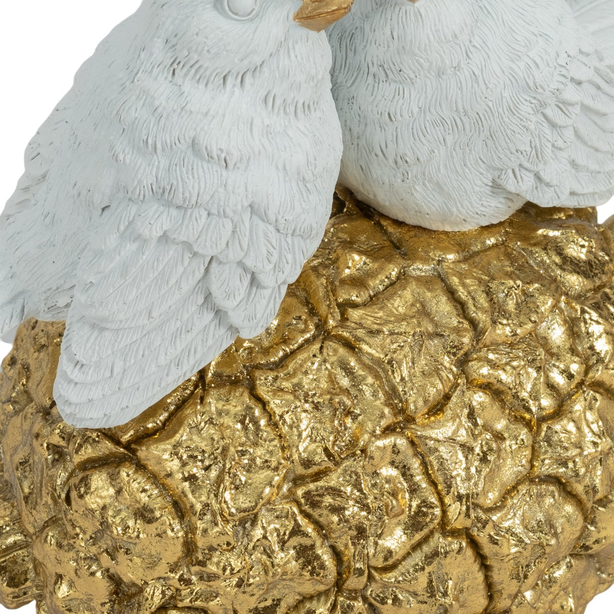 8" Kissing Birds On Pineapple, White/gold Table Decors| Sagebrook Home