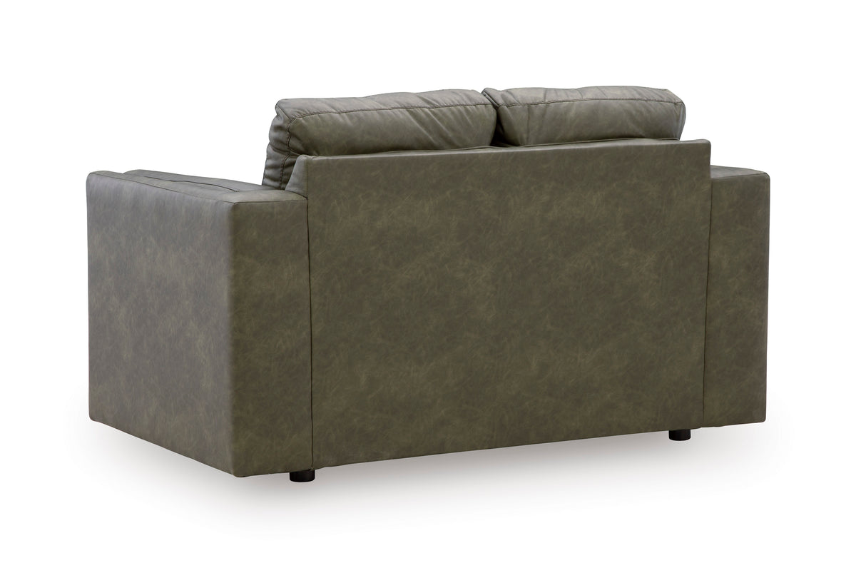 Hutle Loveseat