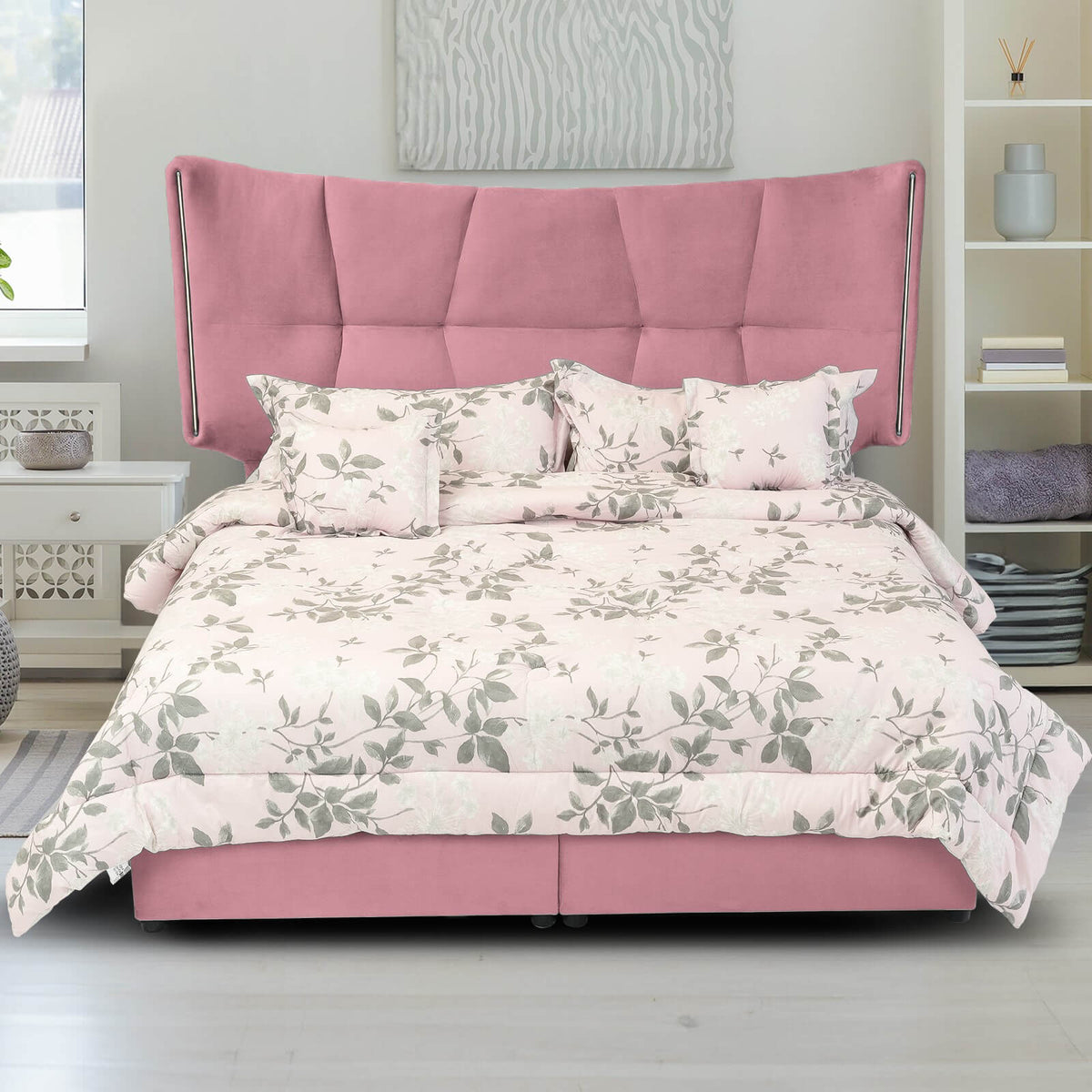 In House | Berlin Bed Frame Velvet Light Pink 200x120