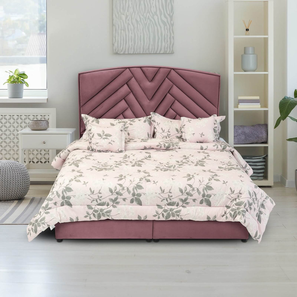 In House | Berlin Bed Frame Velvet Dark Pink 200x160