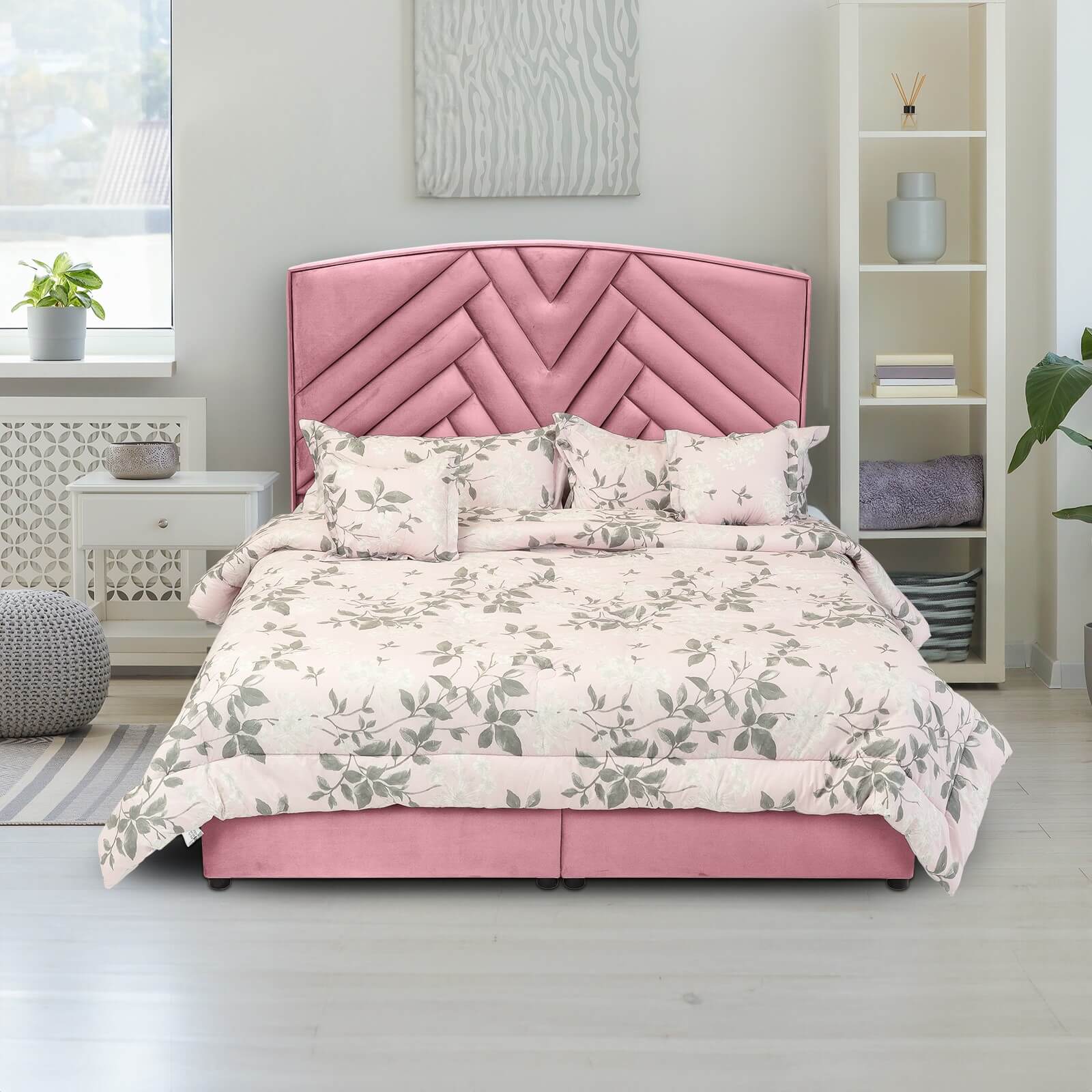 In House | Berlin Bed Frame Velvet Light Pink 200x160