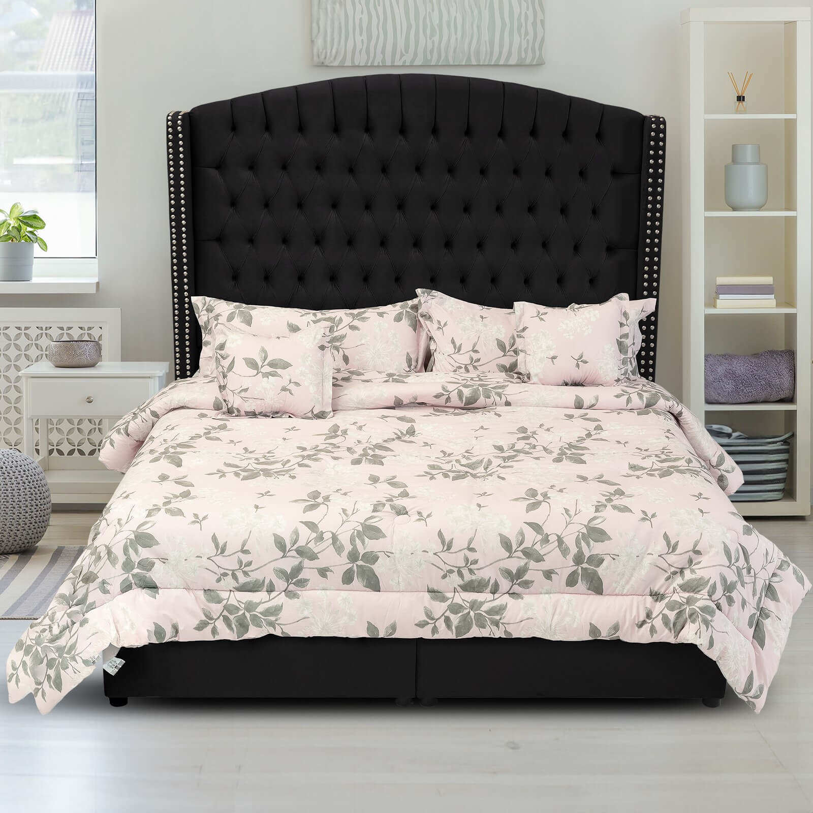 In House | Alkmar Bed Frame Velvet Black 200x150