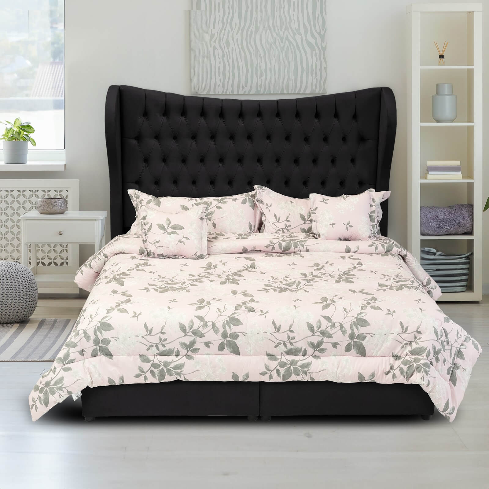 In House | Serin Bed Frame Velvet Black 200x90