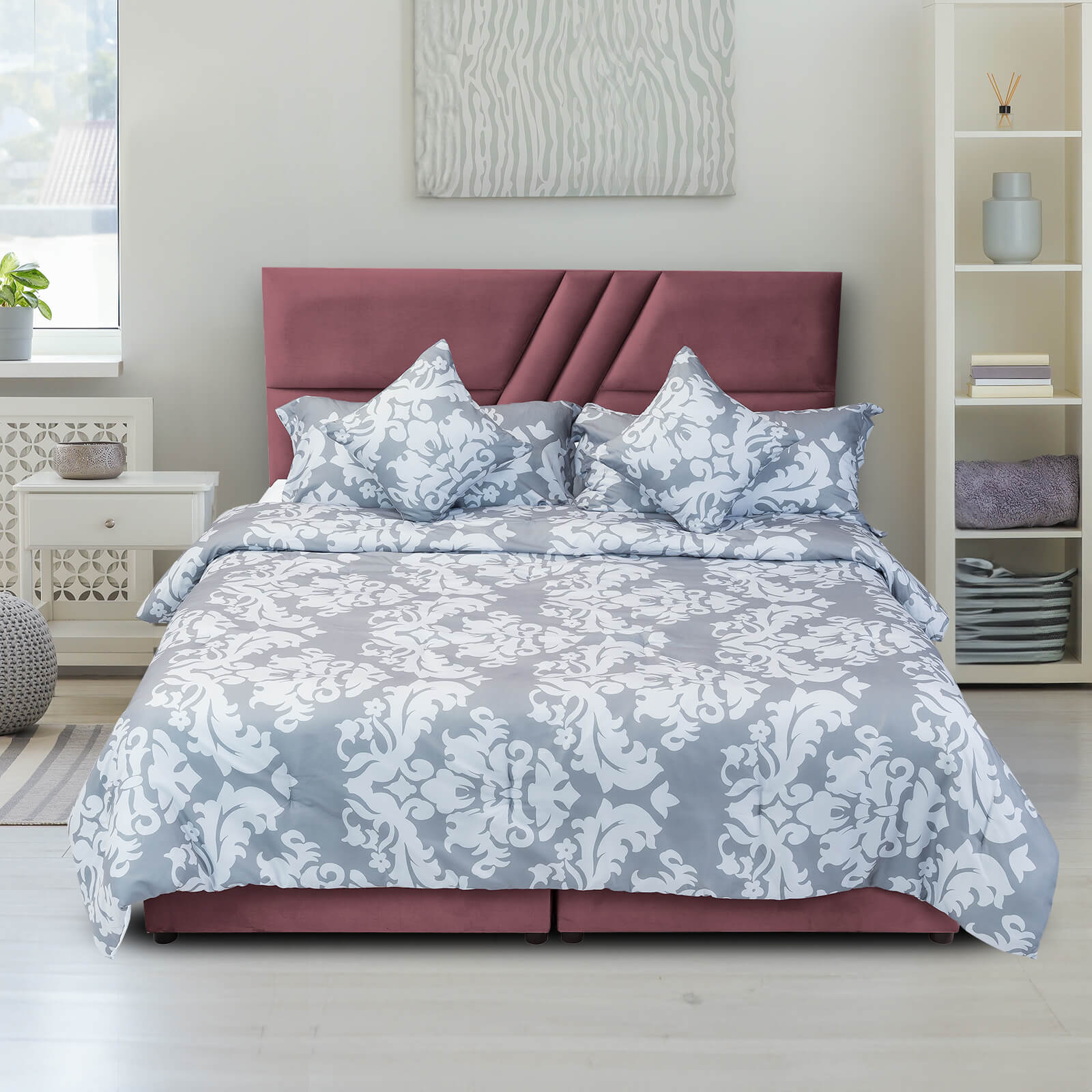 In House | Serin Bed Frame Velvet Dark Pink 200x200