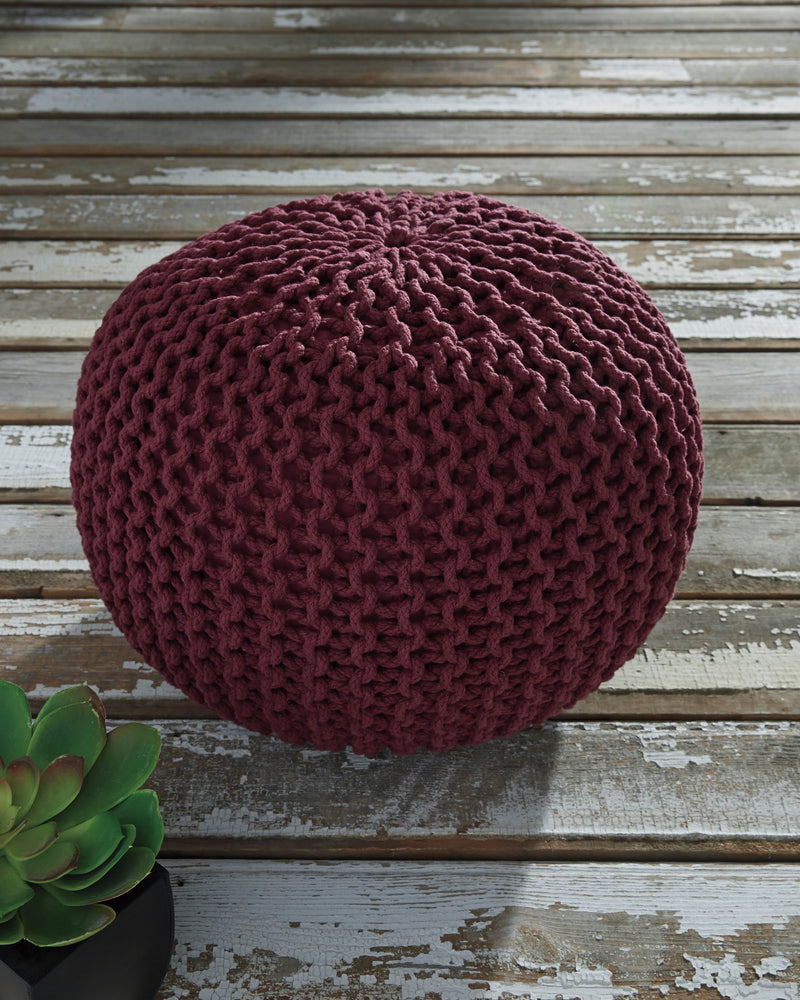 طاولة العثماني المحبوكة - اللون العنابي