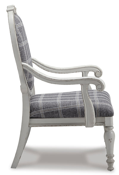 Kornelia Accent Chair