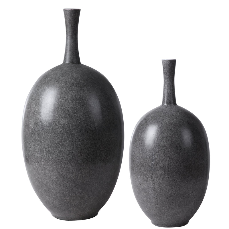 Riordan Vases, S/2