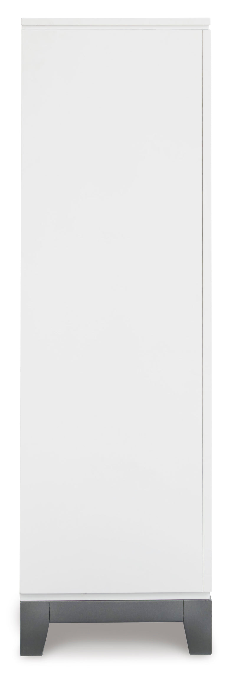 Brynburg Chest of Drawers