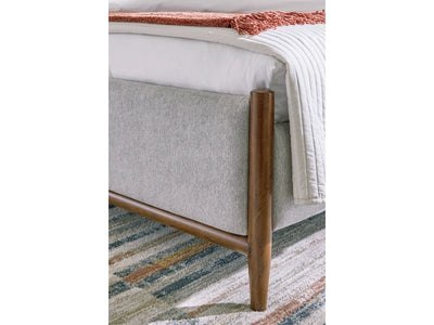 Lyncott King Upholstered Bed