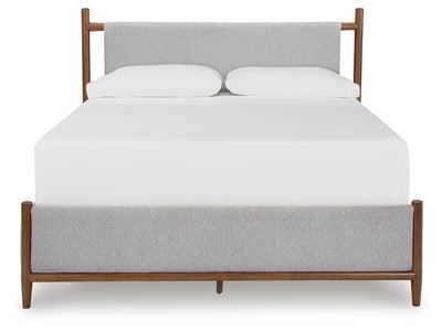 Lyncott King Upholstered Bed