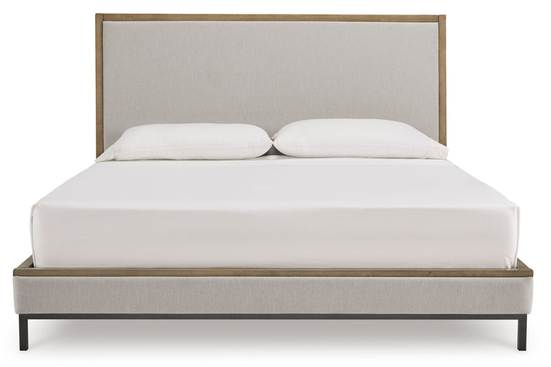 Tomtyn King Upholstered Bed