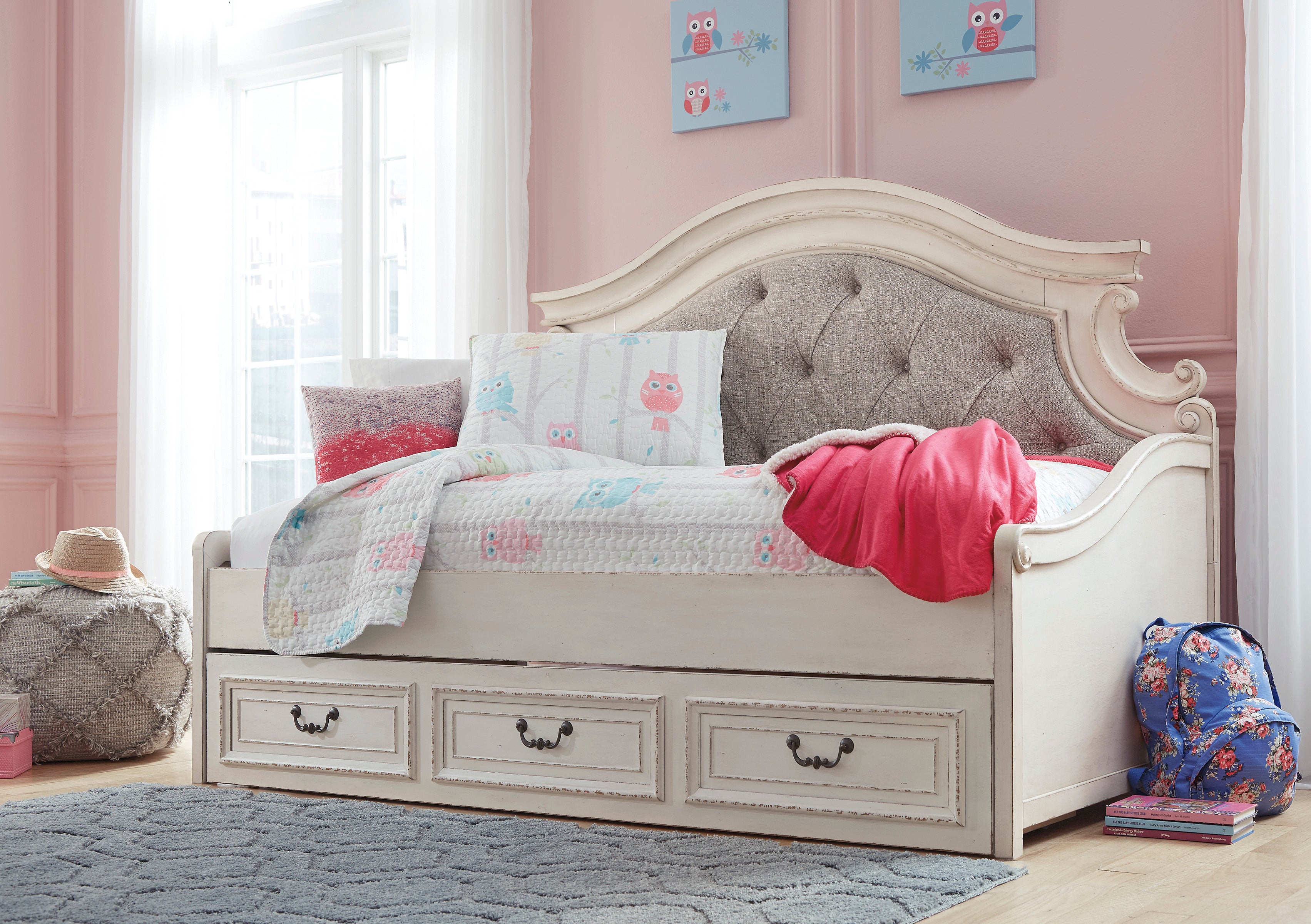 Realyn Twin Day Bed with 1 Large Storage Drawer