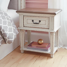 Realyn One Drawer Night Stand