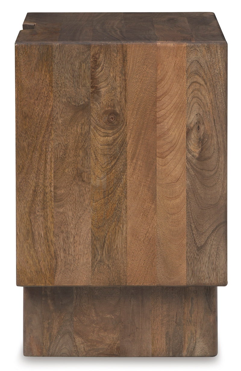 باقة غرفة نوم إيسانتي بحجم كينغ